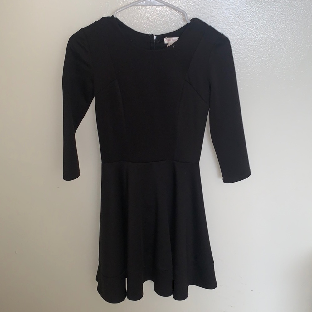 Black half-sleeve dress